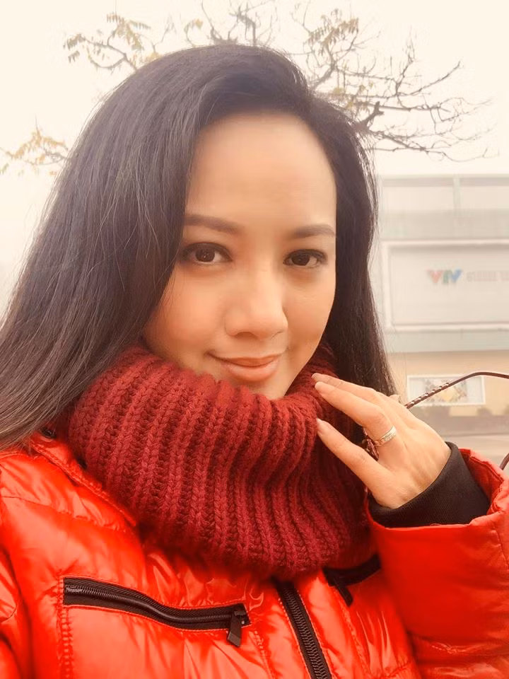 Nhan sắc đời thực trẻ trung bất ngờ của BTV Hoài Anh ở tuổi 40 ảnh 5