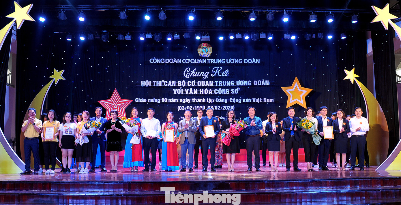 Hiện tượng 'siêu to khổng lồ', Táo quân lên sân khấu hội thi văn hóa công sở ảnh 14