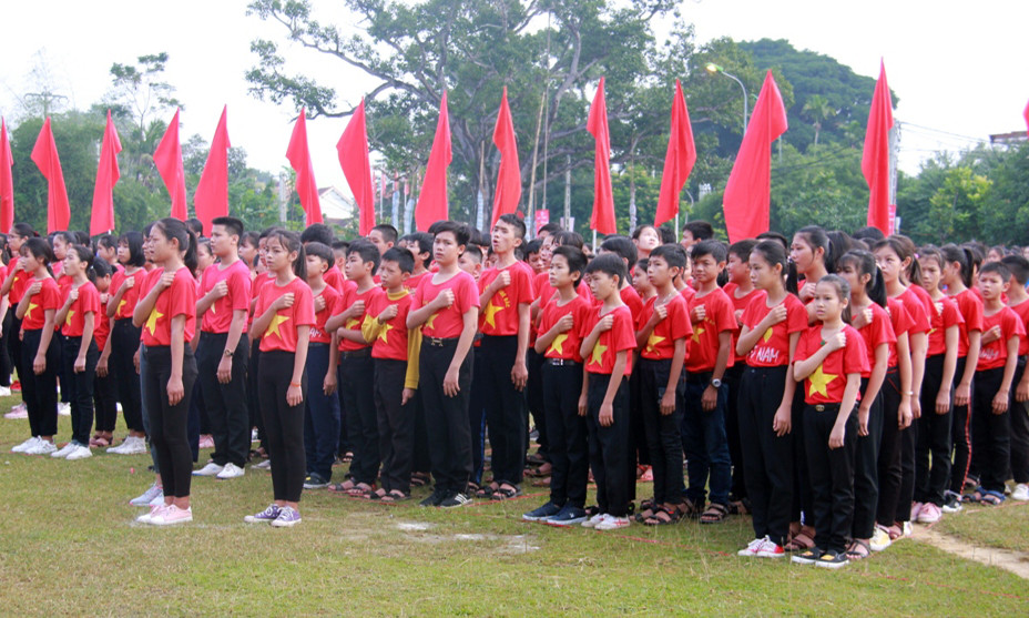 Nhiều hoạt động Tôi yêu Tổ quốc tôi trên quê hương Bác Hồ ảnh 2