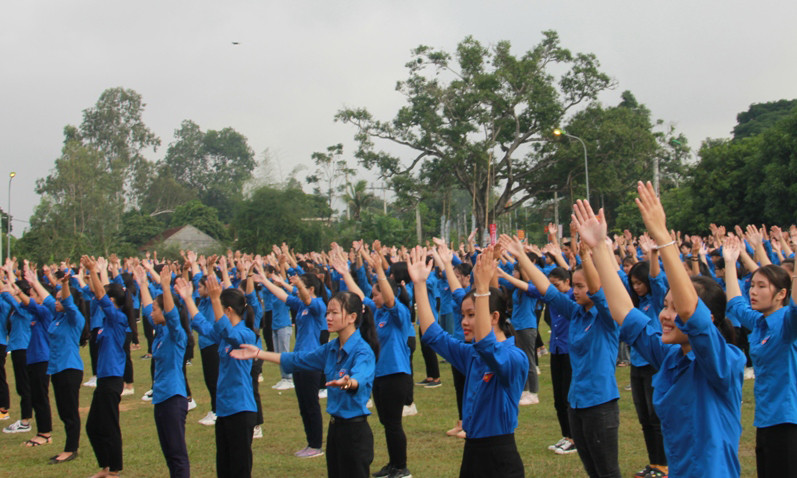 Nhiều hoạt động Tôi yêu Tổ quốc tôi trên quê hương Bác Hồ ảnh 6