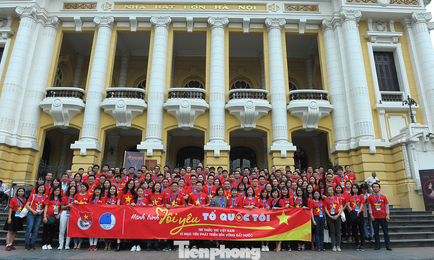 Trí thức trẻ Việt Nam toàn cầu tụ hội tham gia hành trình 'Tôi yêu Tổ quốc tôi' ảnh 10