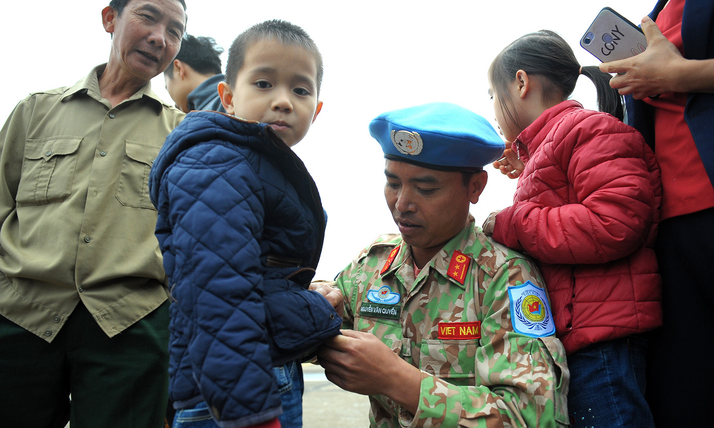 Nước mắt và nụ cười tiễn đoàn bác sĩ Bệnh viện dã chiến cấp 2.2 sang Nam Sudan ảnh 4