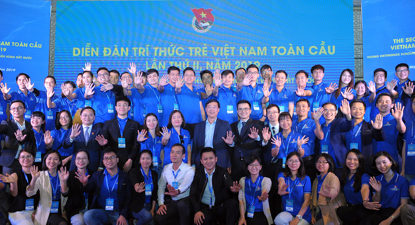 Người Việt trẻ rạng ngời ở Diễn đàn Trí thức trẻ Việt Nam toàn cầu ảnh 14