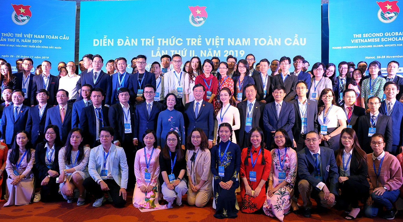 Toàn cảnh lễ khai mạc Diễn đàn Trí thức trẻ Việt Nam toàn cầu lần thứ II ảnh 13