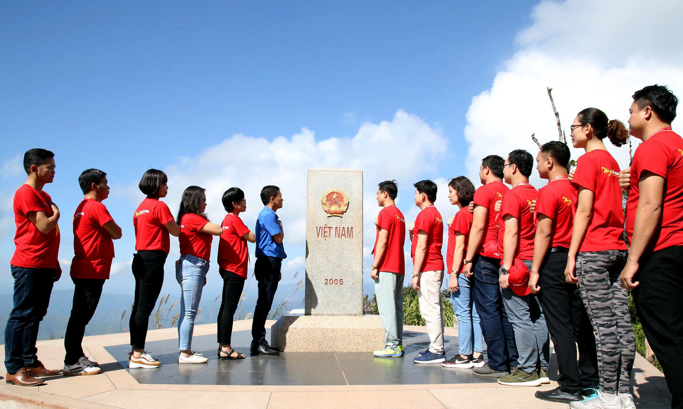 Lan tỏa tình yêu đất nước nơi cực Tây Tổ quốc ảnh 1