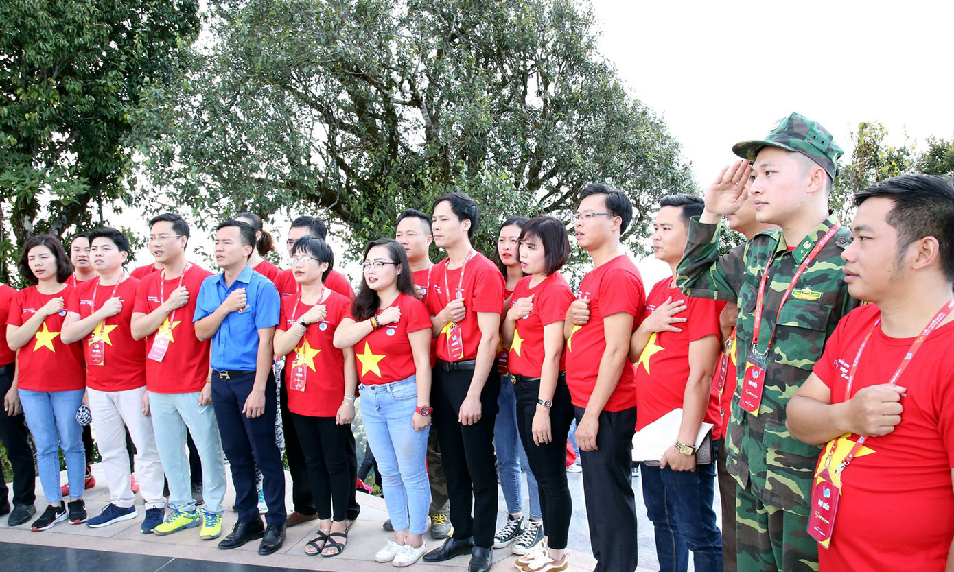 Lan tỏa tình yêu đất nước nơi cực Tây Tổ quốc ảnh 2