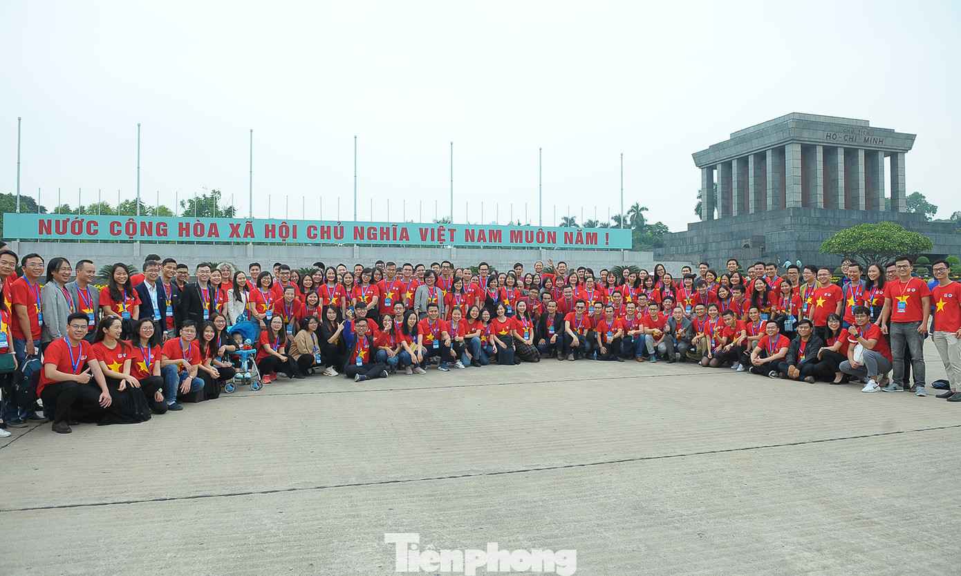 Trí thức trẻ Việt Nam toàn cầu tụ hội tham gia hành trình 'Tôi yêu Tổ quốc tôi' ảnh 9