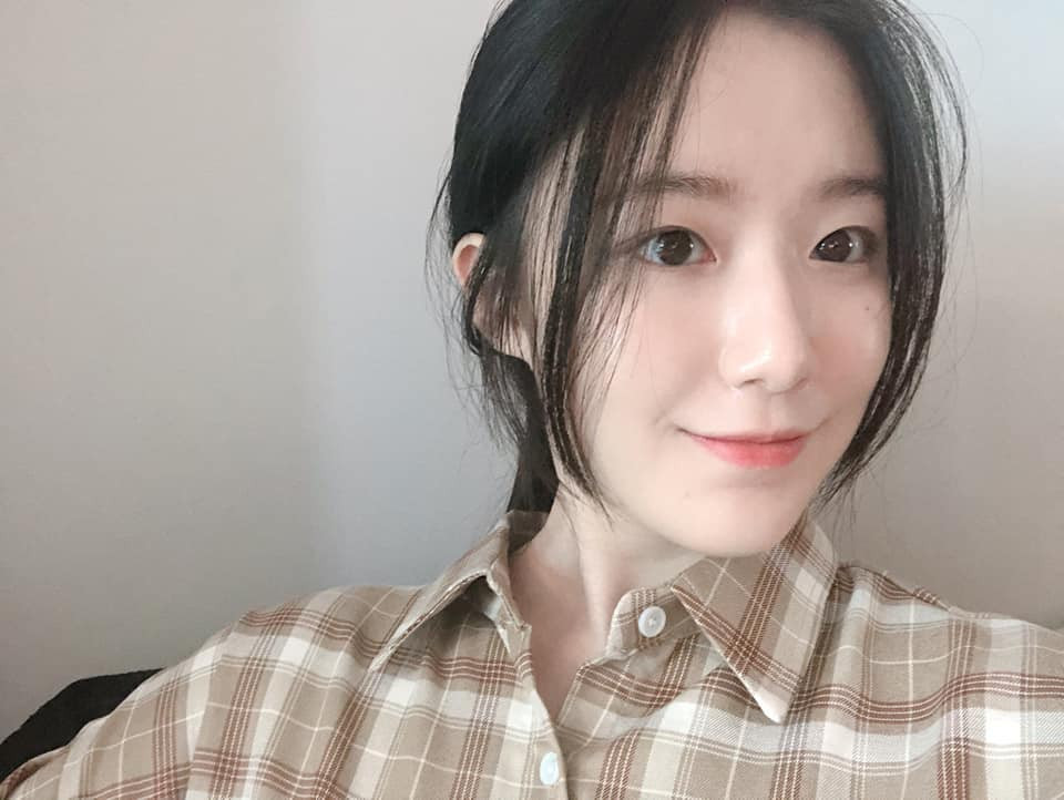 Khoe ảnh làm xấu nhưng Shuhua (G)I-DLE nhanh chóng chiếm luôn ngôi vị “nữ thần mặt mộc” ảnh 3