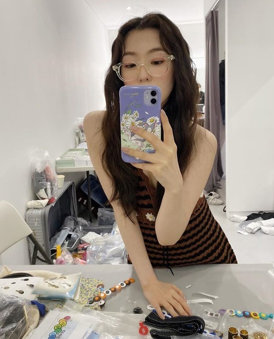 Sao Hàn 24H: “Đức vua” Lee Min Ho cưỡi bạch mã khuấy động cả thành phố lẫn mạng xã hội ảnh 3