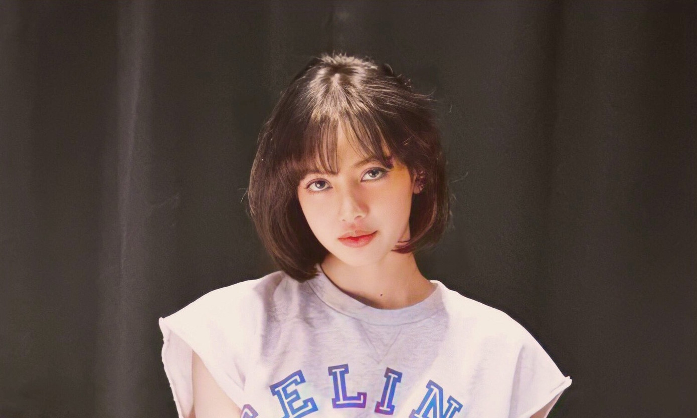 Lisa bỗng dưng chuyển sang tóc mái thưa: Trước đã xinh nay còn đẹp hơn bội phần ảnh 2