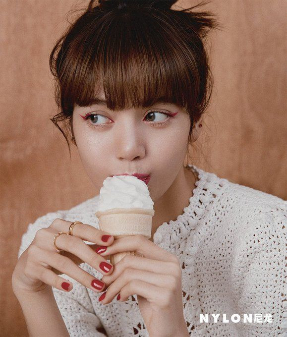 Trong mắt người Nhật, mỹ nhân nào mới xứng làm visual của BLACKPINK, TWICE và IZ*ONE? ảnh 4