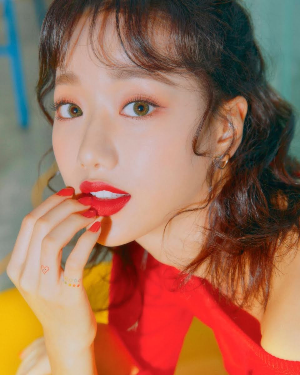 Những nữ idol sở hữu đôi mắt triệu người mê ở K-Pop: Đã hai mí còn to tròn ảnh 11