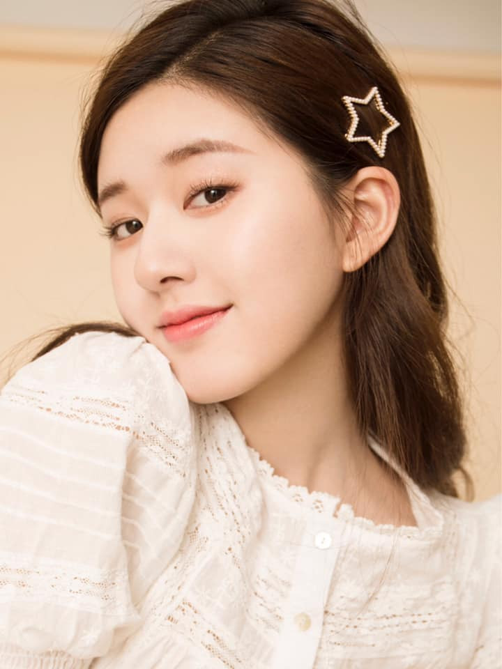 C-Biz không thiếu các tiểu thư nhà siêu giàu, chịu khổ đóng phim chỉ để cho vui ảnh 5