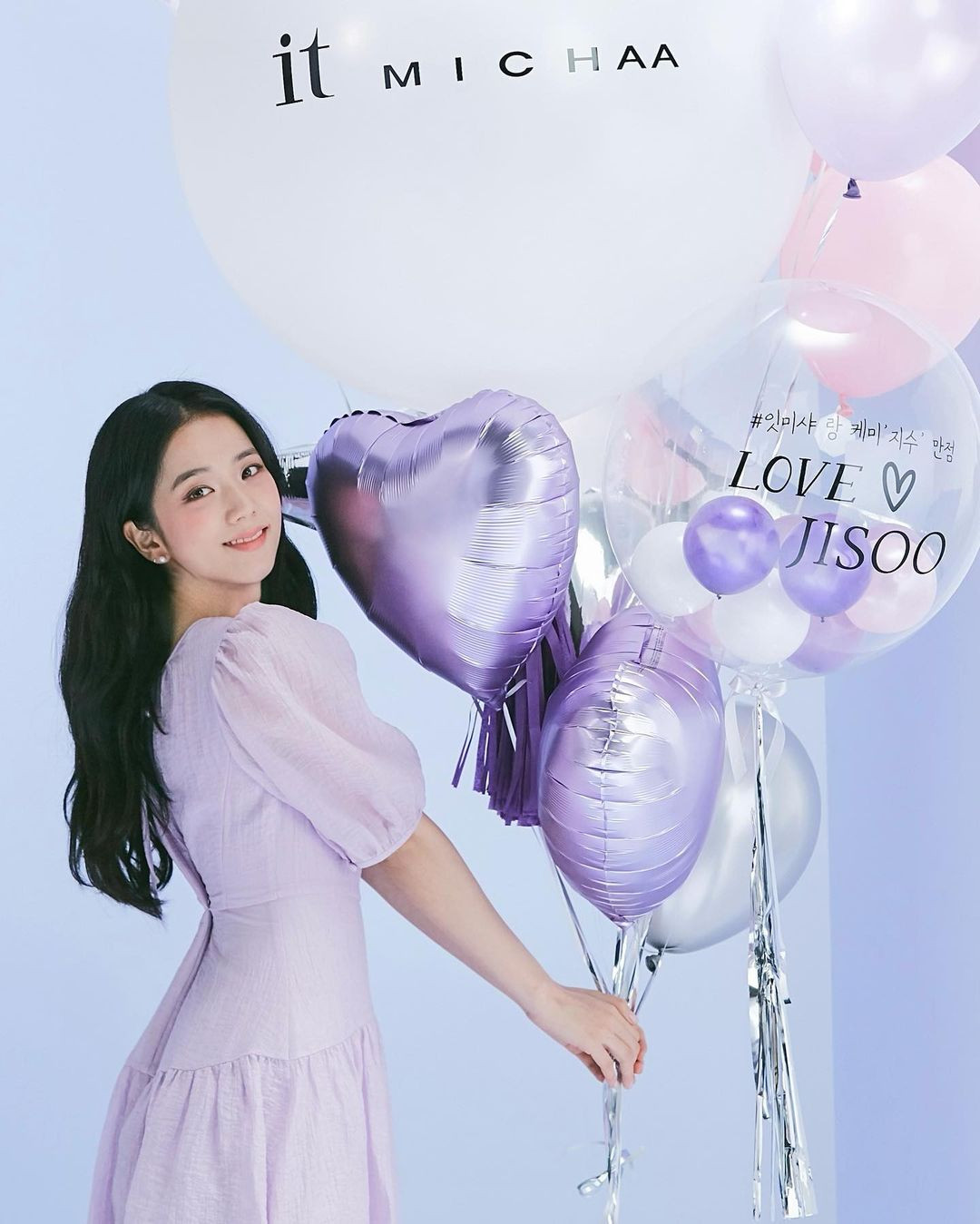 Jisoo (BLACKPINK) liệu có tụt hạng khi chỉ là đại sứ cho thương hiệu thời trang nội địa? ảnh 1