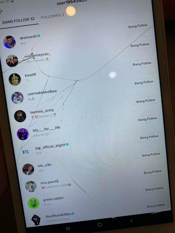 Còn ai hoàn cảnh hơn Thủy Tiên: Con gái Bánh Gạo "follow" cả thiên hạ trừ mẹ ảnh 1