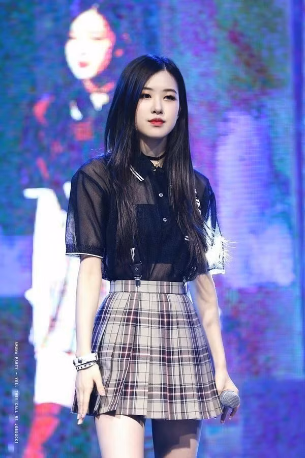 Những nữ idol phù hợp nhất với tóc vàng: Rosé (BLACKPINK) xuất sắc đứng đầu bảng ảnh 2