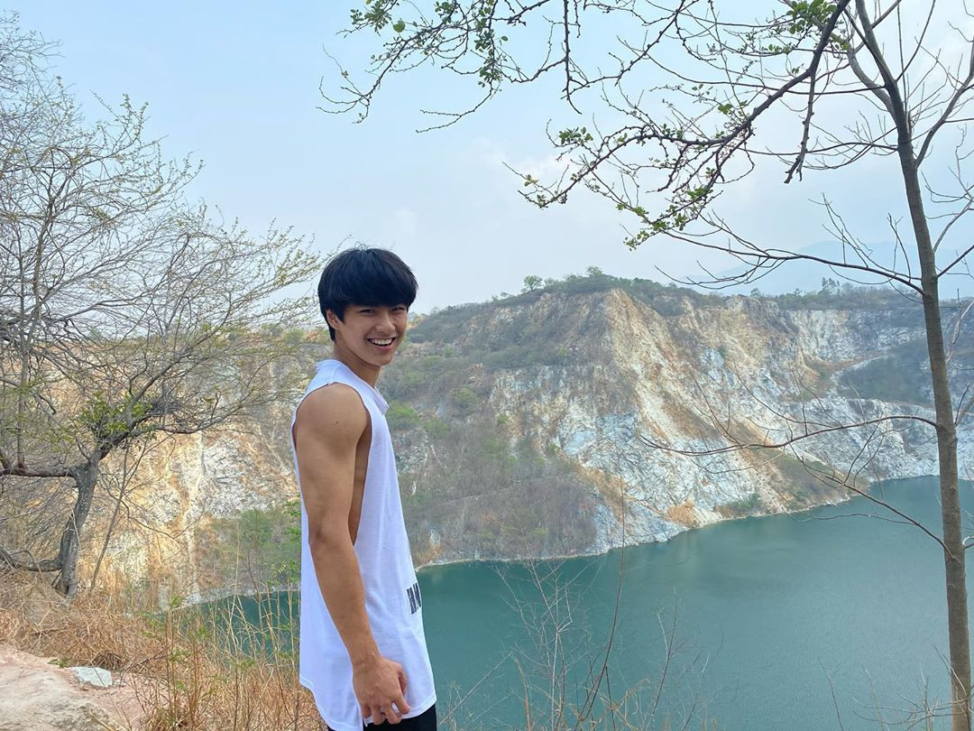 Cực phẩm Ohm Pawat cùng 20 điều đáng yêu khiến trái tim fangirl đổ liêu xiêu ảnh 5