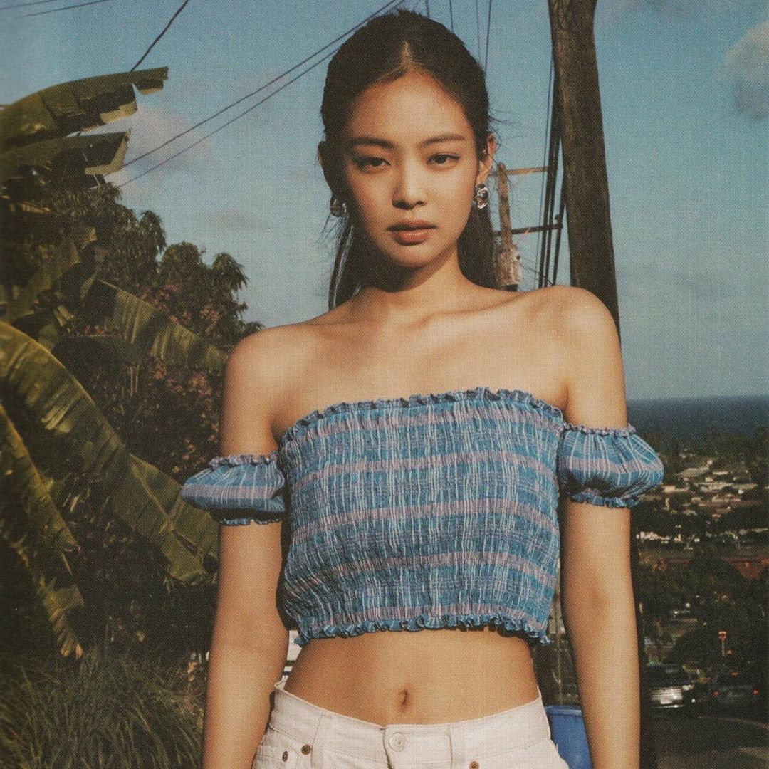 Jennie (BLACKPINK) mặc gì cũng đẹp nhưng có 4 kiểu trang phục diện mãi không lỗi mốt ảnh 7