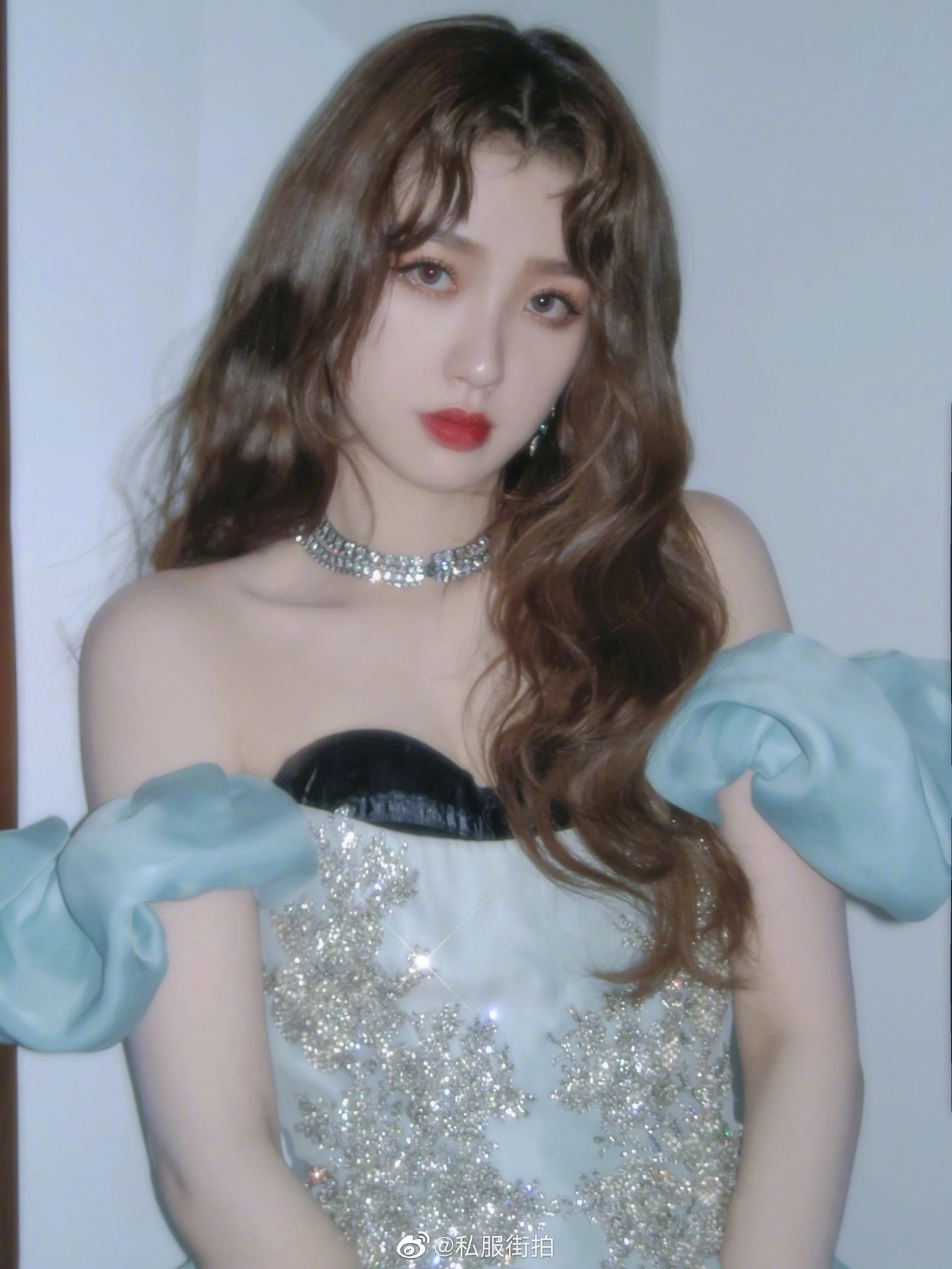 Học hỏi phong cách BLACKPINK nhưng không tới sẽ trông thế nào? Nhìn Ngu Thư Hân là rõ! ảnh 4