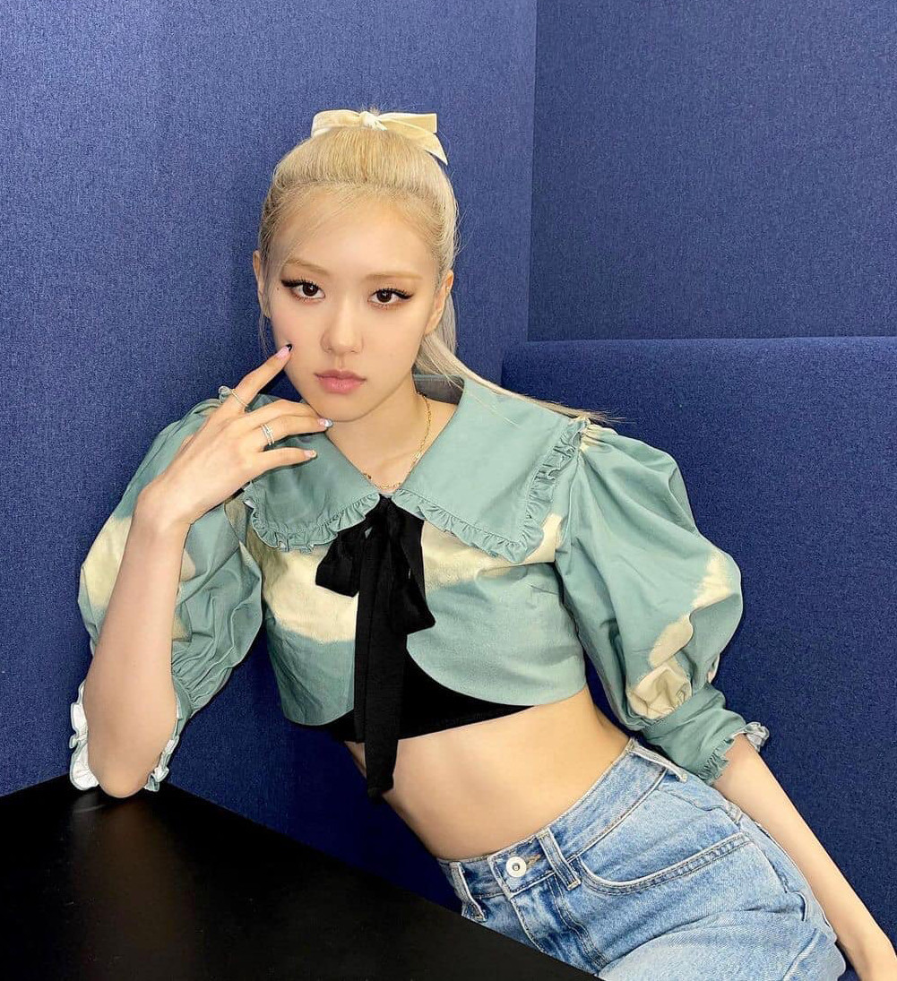 Vì đâu BLINKs mừng muốn khóc khi nhìn thấy Rosé buộc tóc quá xinh trong đợt solo? ảnh 8