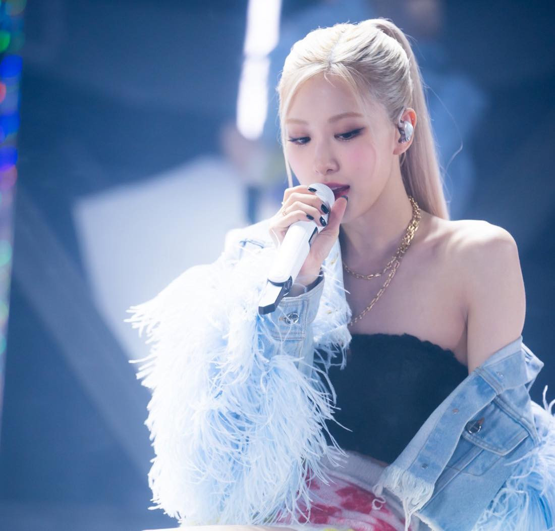 Vì đâu BLINKs mừng muốn khóc khi nhìn thấy Rosé buộc tóc quá xinh trong đợt solo? ảnh 5