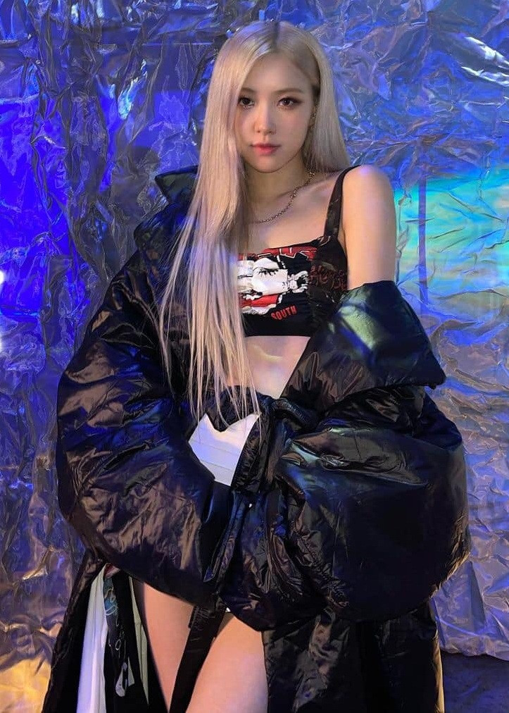 Vì đâu BLINKs mừng muốn khóc khi nhìn thấy Rosé buộc tóc quá xinh trong đợt solo? ảnh 2