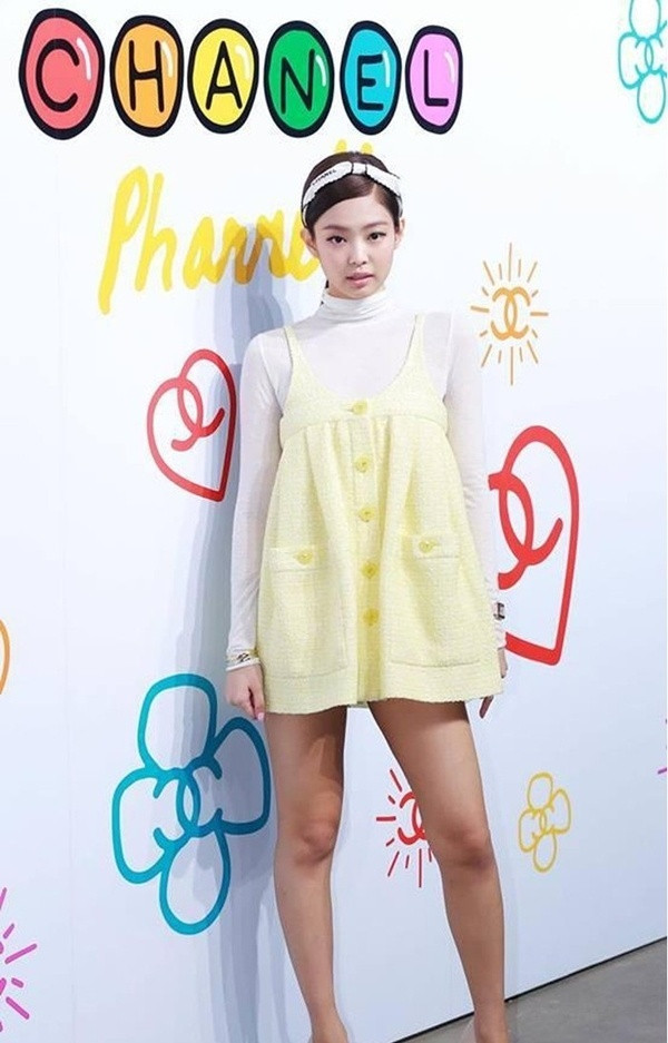 Ngay cả “Nữ hoàng thời trang” Jennie cũng có những bộ cánh “nhìn là muốn quay xe“ ảnh 9