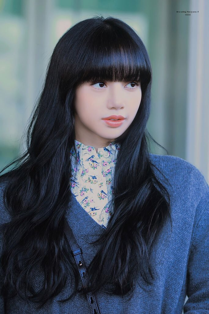 Được khen để tóc nào cũng xinh nhưng đâu mới là kiểu tóc Lisa xem như “chân ái”? ảnh 2