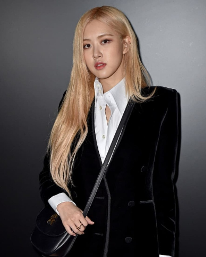 Là đại sứ toàn cầu cho YSL nhưng Rosé (BLACKPINK) lại bị so sánh khí chất với Hyomin ảnh 9