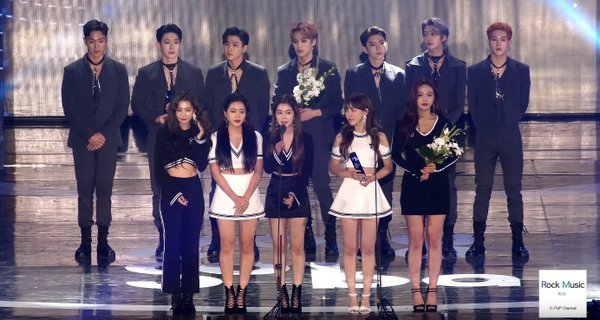 Khi “bé hạt tiêu” gặp “người khổng lồ” thì K-Pop có những màn dở khóc dở cười ảnh 2