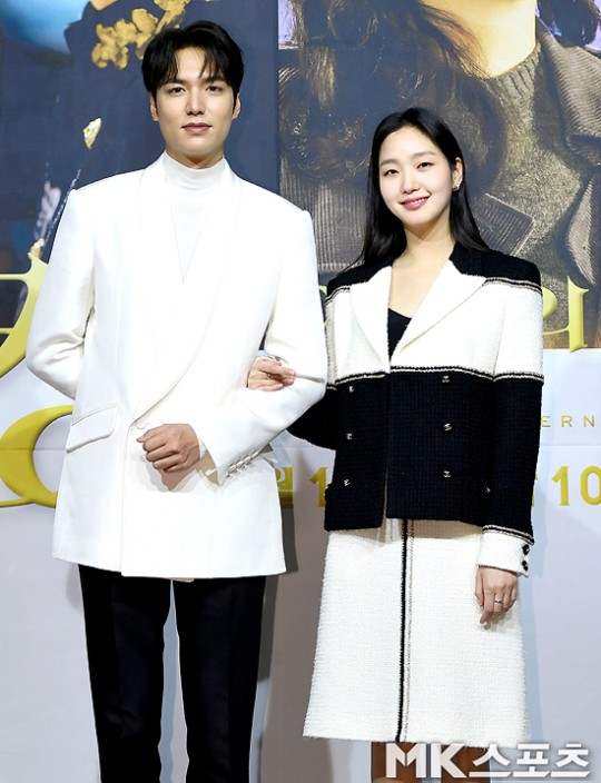 Họp báo “Quân Vương Bất Diệt”: Lee Min Ho tình bể bình bên nam phụ Woo Do Hwan ảnh 5