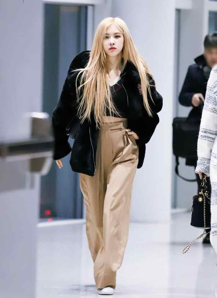 Đâu là lý do khiến Rosé (BLACKPINK) không có tên trong Top idol vóc dáng đẹp? ảnh 7