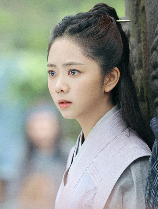 Đàm Tùng Vận: Cứ cố gắng hết sức dù có xuất phát muộn, rồi mọi chuyện sẽ ổn ảnh 5