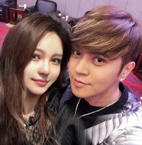 “Sáng Tạo Doanh 2020” gặp hạn: Ngày phát sóng đụng ngay bê bối đời tư của La Chí Tường ảnh 1