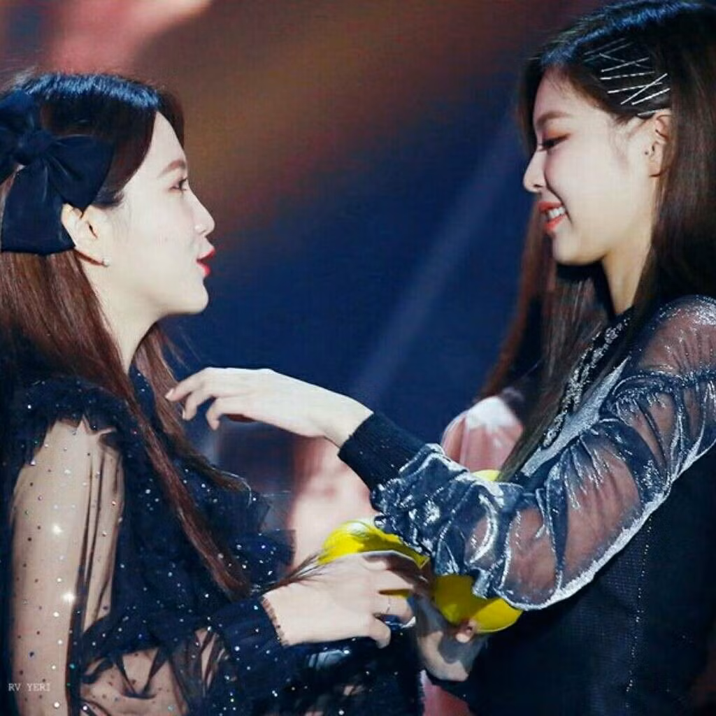 Yeri có oan ức khi bị cho là “chuyên gia sao chép”: Từ Taeyeon, IU và giờ là Jennie? ảnh 5