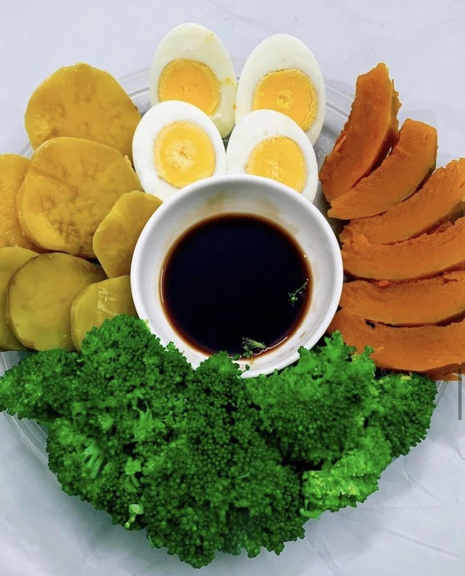 Bí quyết “da sáng dáng xinh” của Đỗ Thị Hà là nhờ những món ăn ngon bổ rẻ này ảnh 2