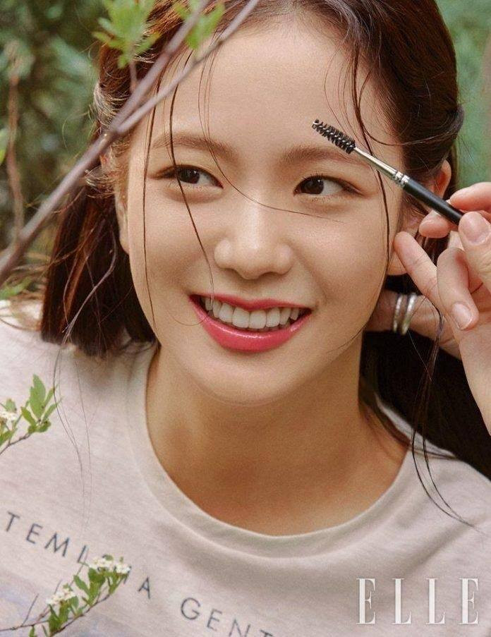 Nghe Jisoo tiết lộ nhược điểm trên khuôn mặt mà ai cũng thấy “khiêm tốn quá rồi” ảnh 1