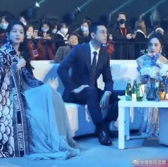 Đụng độ hai tình cũ của chồng, Triệu Lệ Dĩnh hành xử thế nào mà được netizen vỗ tay? ảnh 6