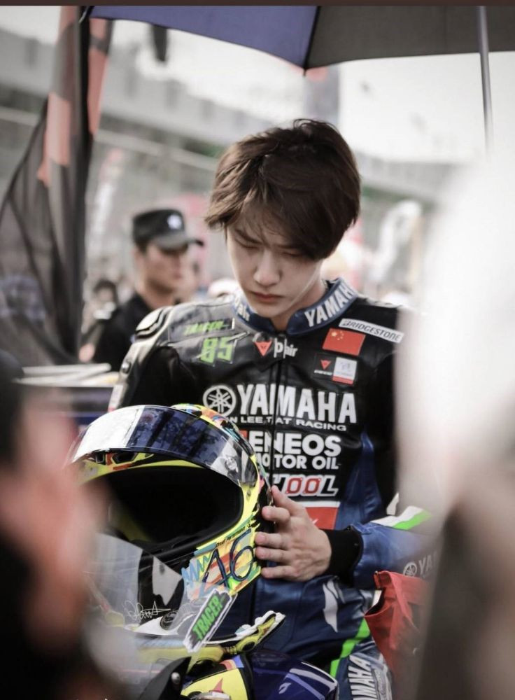 Muốn chiếm một chỗ trong trái tim Vương Nhất Bác, bạn phải cạnh tranh với đối thủ nào? ảnh 3