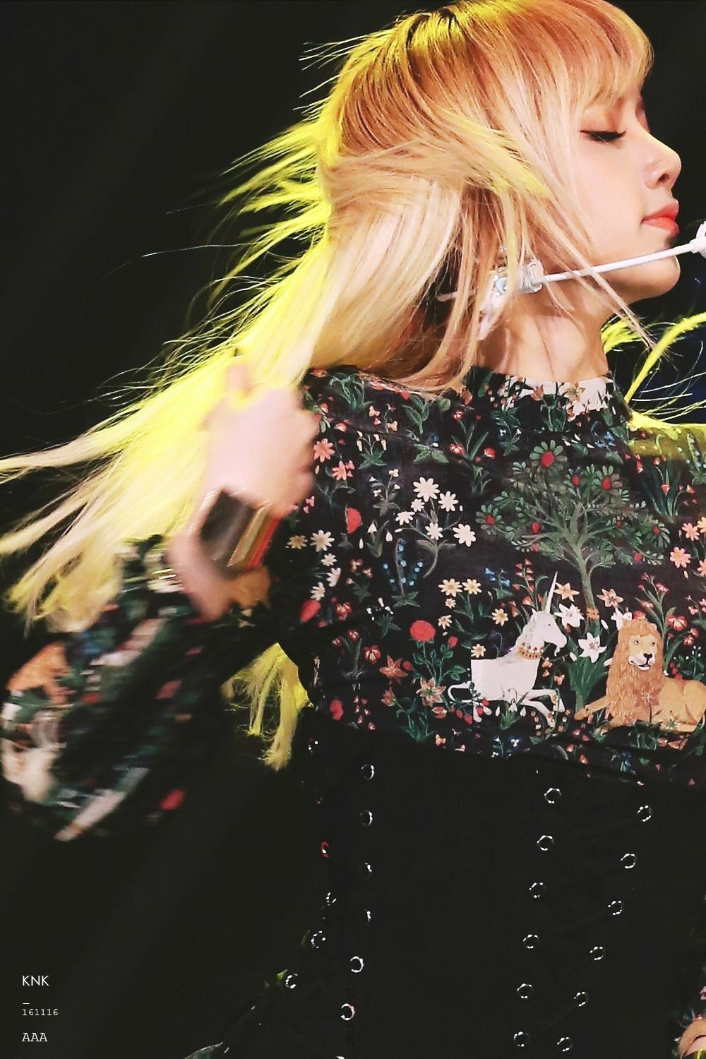 Không thể tin được những tấm ảnh idol đẹp hoàn hảo này là do fan chụp ảnh 5