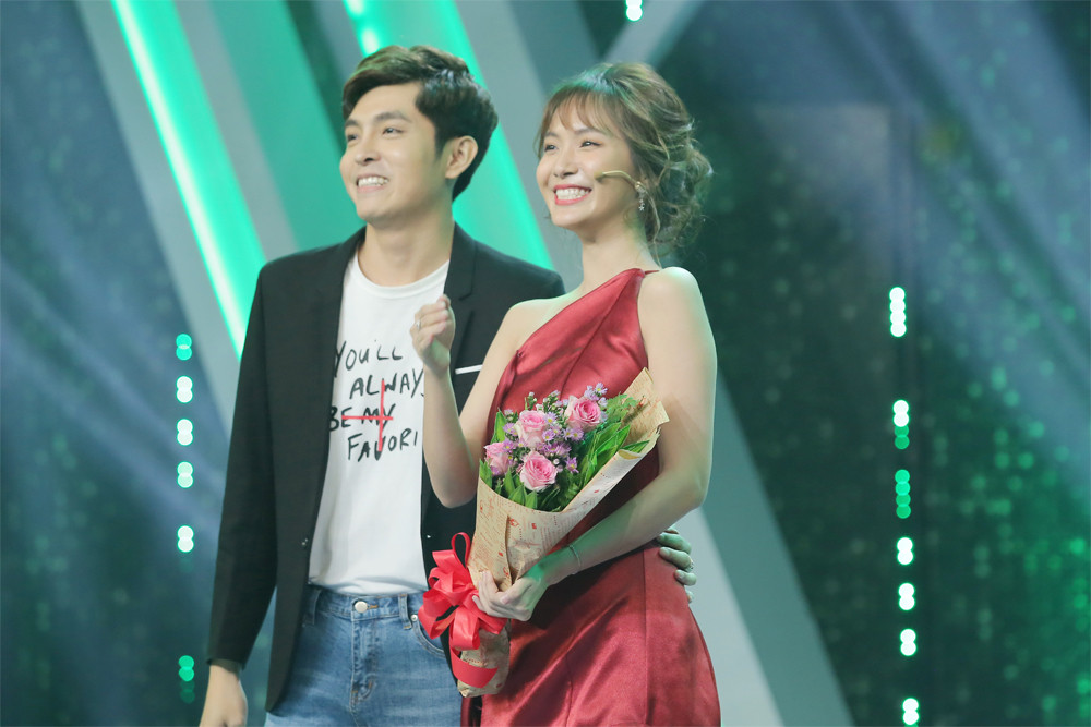 Bốn ca sĩ từng làm nữ chính trong show “Người ấy là ai”: Chỉ một người chọn phải màu đỏ ảnh 2