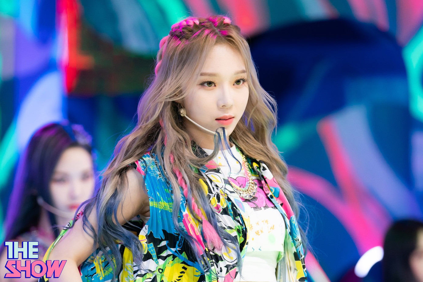 Cớ sao Winter (aespa) bị chỉ trích là “không biết phép tắc” vì bức ảnh đi tàu điện ngầm? ảnh 2