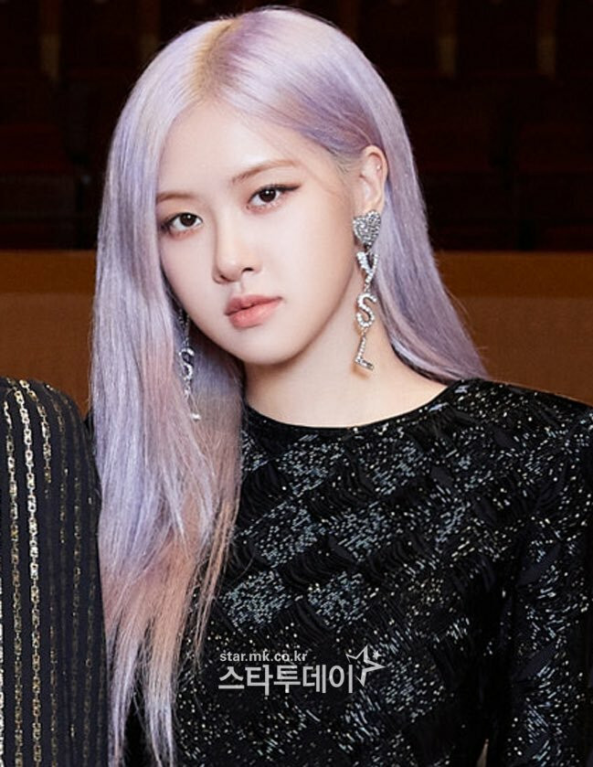 Chuyện gì xảy ra khiến Rosé thường xuyên buồn bã khi comeback cùng BLACKPINK? ảnh 6