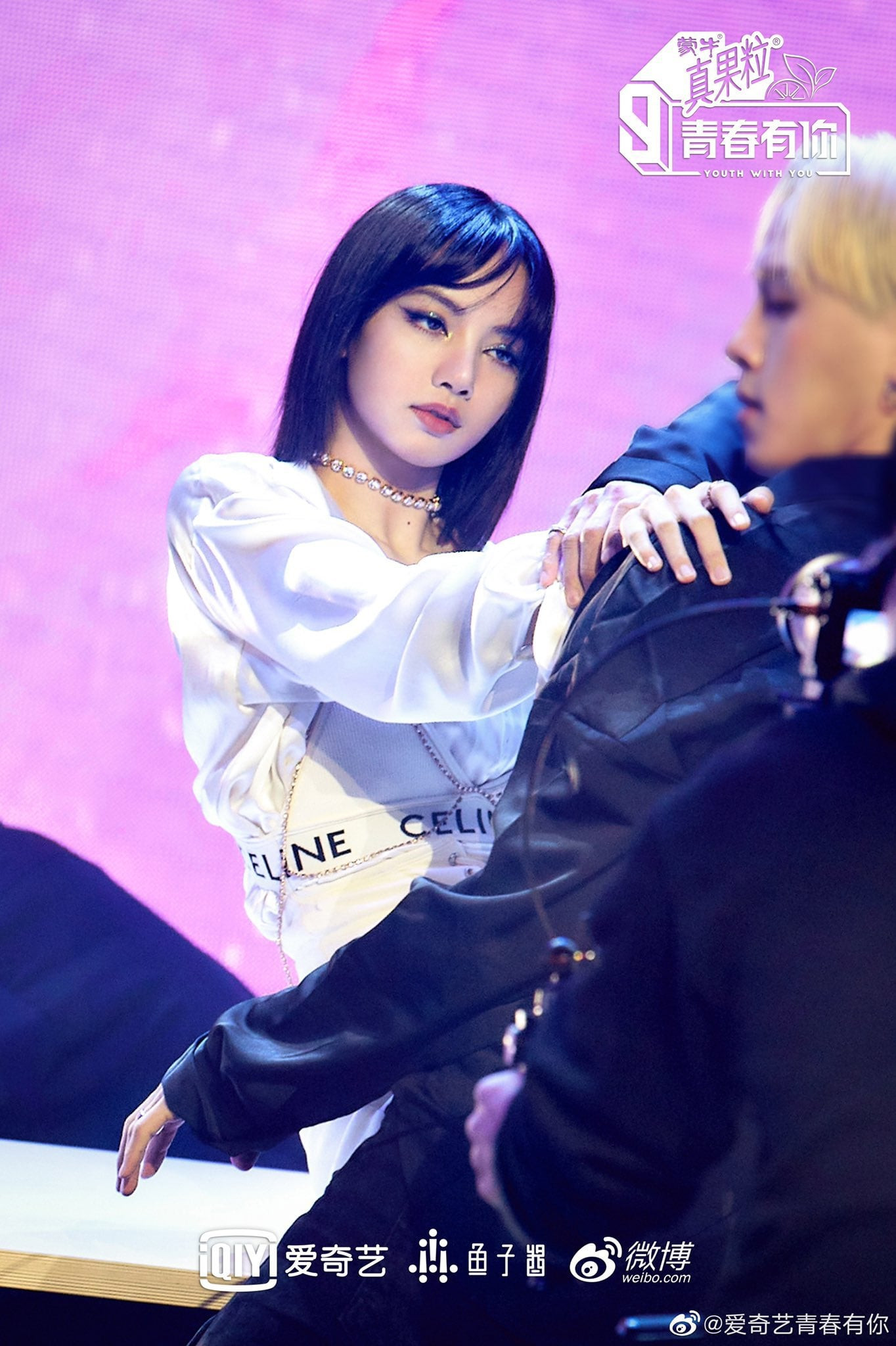 “Thanh Xuân Có Bạn 3” vừa tung ảnh giới thiệu, nhờ đâu Lisa leo thẳng lên hot search Weibo? ảnh 5