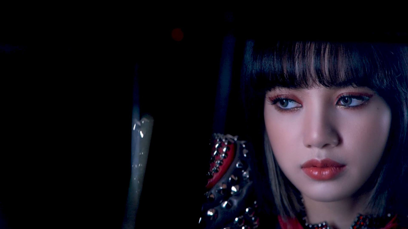 Xem những cảnh bị cắt khỏi MV "Lovesick Girls", dân tình chỉ thêm bực mình với YG Ent ảnh 6