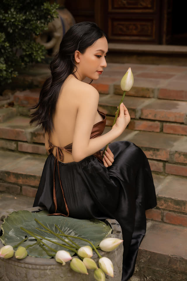 Nữ chính chuyển giới “Người Ấy Là Ai” tập 7: Từng “cosplay” Ngọc Trinh đi thi người mẫu ảnh 4