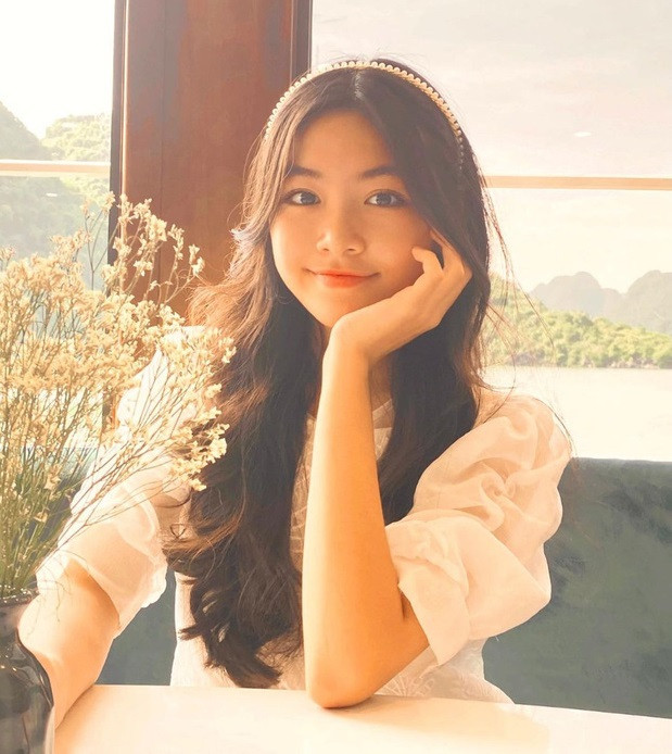 Con gái diễn viên Quyền Linh gây bão trên thảm đỏ: Chuẩn nhan sắc Hoa hậu tương lai là đây ảnh 7