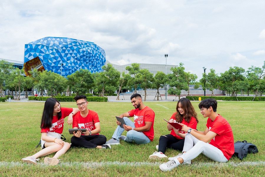 BUV cung cấp chương trình đào tạo và bằng cấp chất lượng cao của Anh Quốc cùng môi trường giáo dục đẳng cấp quốc tế cho sinh viên Việt Nam Chương trình học bổng Đại sứ Vương quốc Anh chính thức nhận hồ sơ cho năm học 2021 ảnh 3