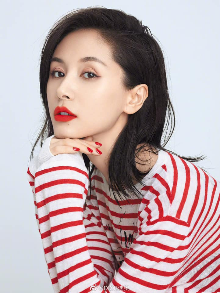 Netizen nửa chúc mừng, nửa chê trách Vương Tử Văn Nàng thơ Dior Beauty Trung Quốc công khai chuyện bí mật có con theo cách cực sốc ảnh 4
