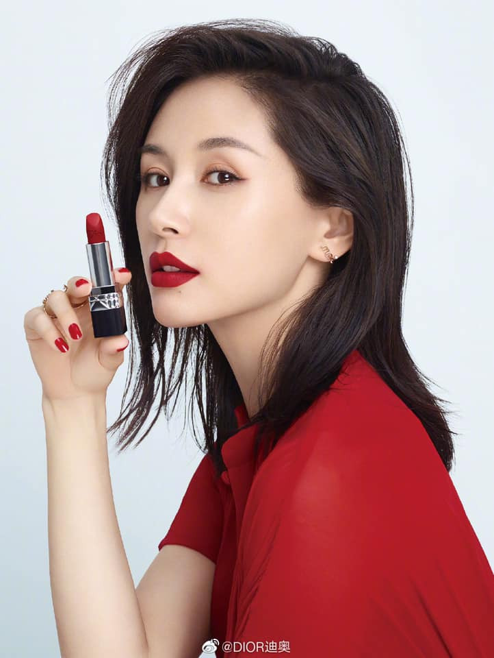 Vương Tử Văn là đại sứ Dior ở Trung Quốc Nàng thơ Dior Beauty Trung Quốc công khai chuyện bí mật có con theo cách cực sốc ảnh 1